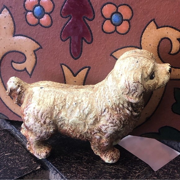 Vintage 1930s Cast Iron Tan Miniature Dog Figurine 2" Tall Paperweight Hubley? - Picture 10 of 12